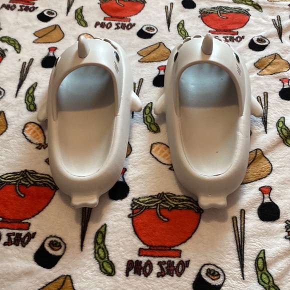 Shark slides - Picture 3 of 4